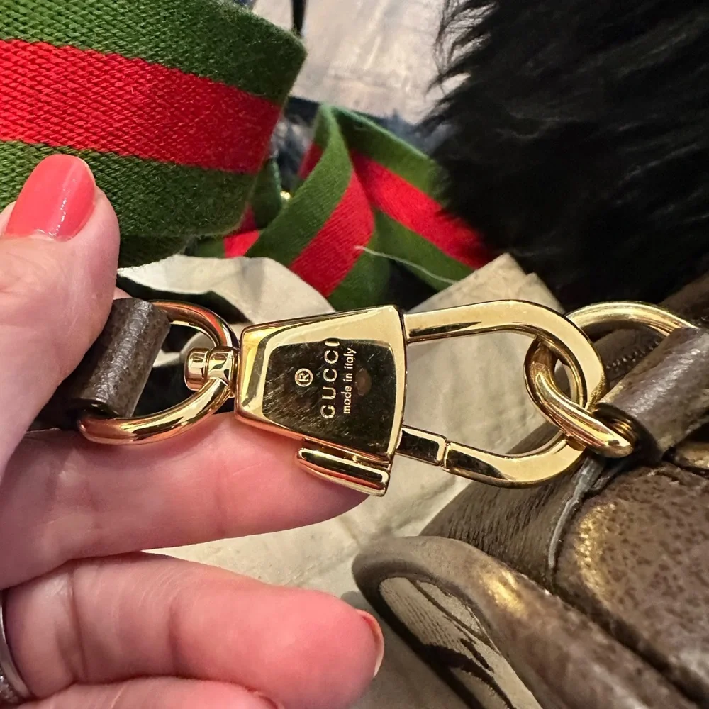 Worn Once Gucci Jumbo GG mini camera bag w/detachable strap
Pristine condition. - Picture 4 of 10
